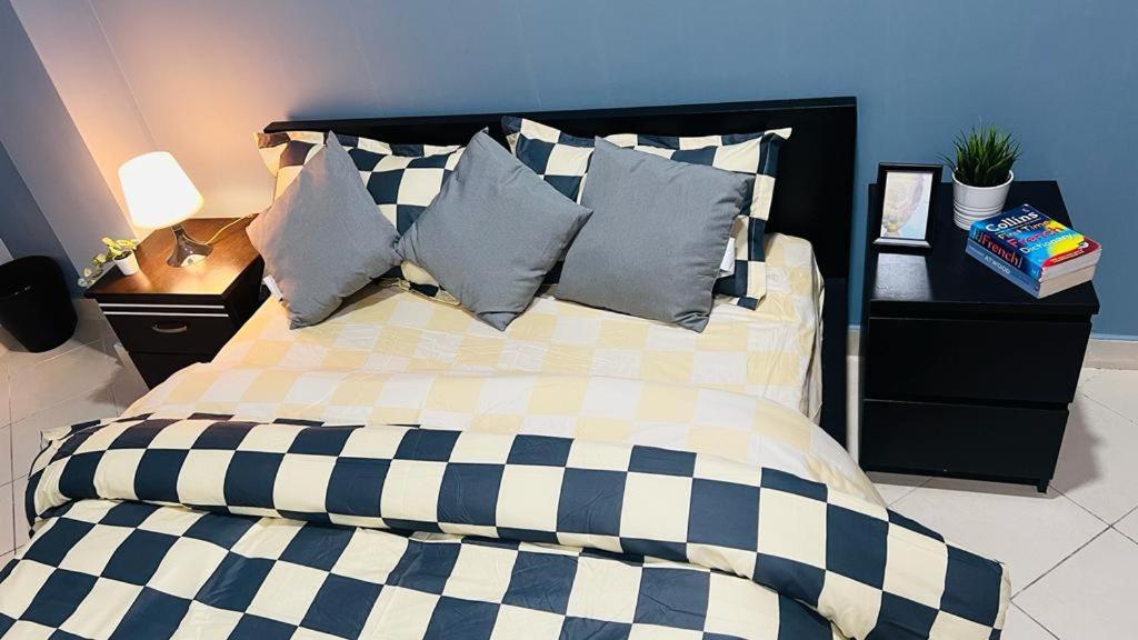 Homestay Beautiful Bedroom In Marina Near Blue Water *